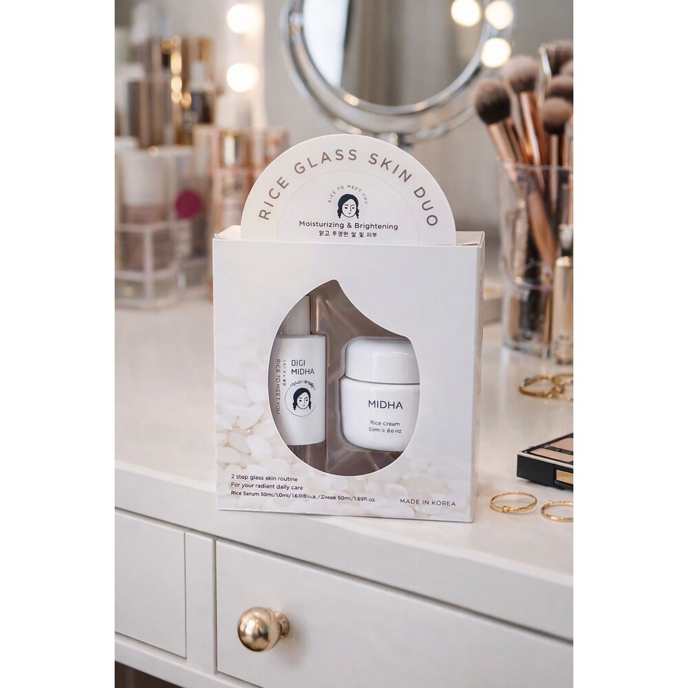 We are pleased to introduce the MIDHA Rice Glass Skin Duo. This set features a m
